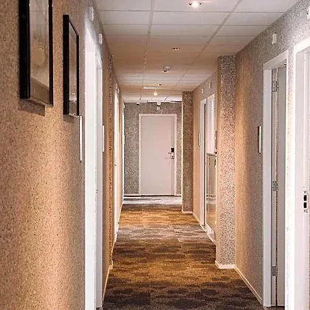 Harbour Hotel