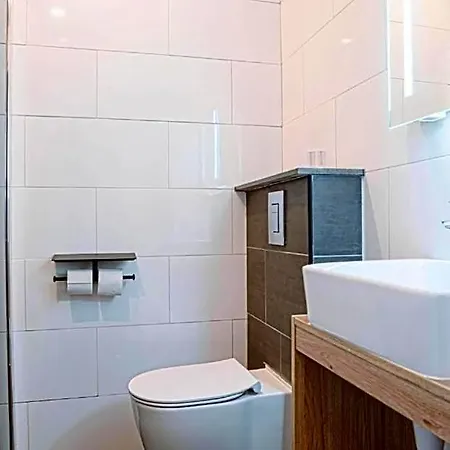 Harbour Hotel 3*